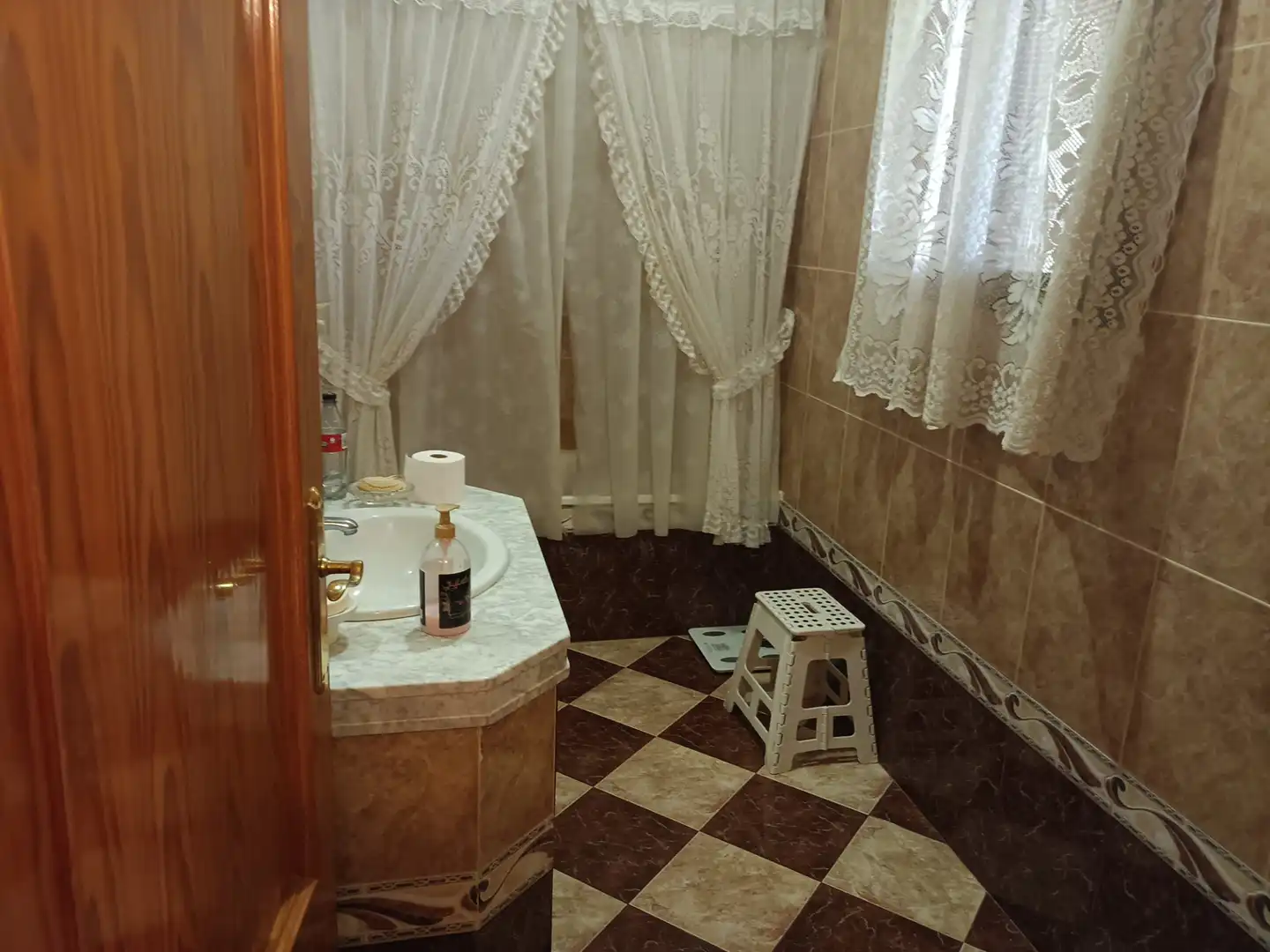 Bathroom of Houses for sale in Córdoba  with Air Conditioner, Private garden and Swimming Pool