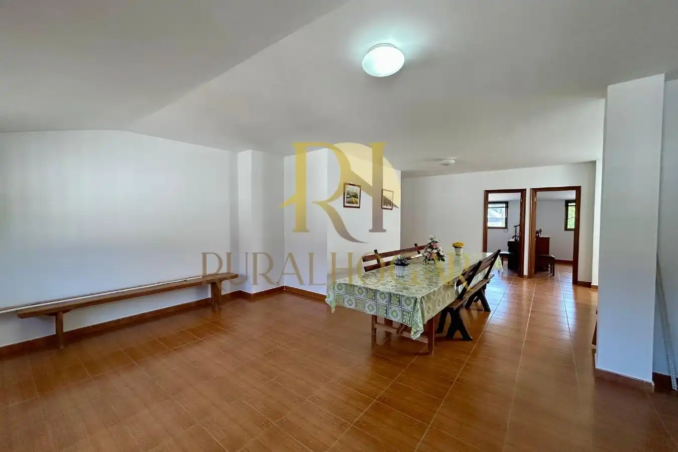 Casa adosada en venta en Vilamartín de Valdeorras con Terraza