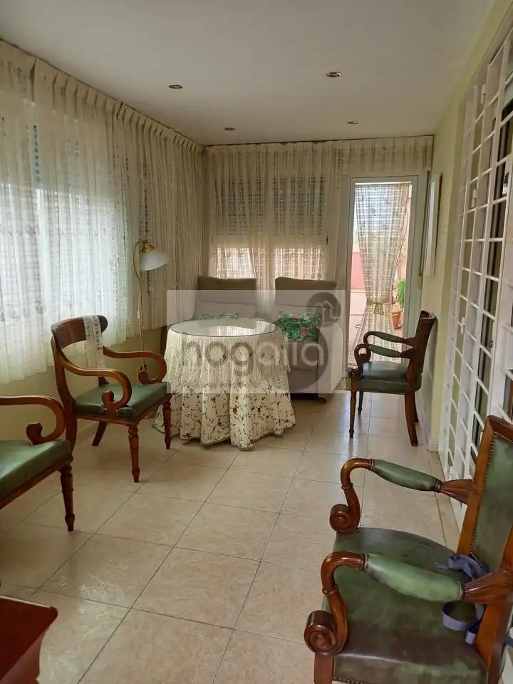 Living room of Attic for rent in Sevilla  with Air Conditioner, Terrace and Furnished