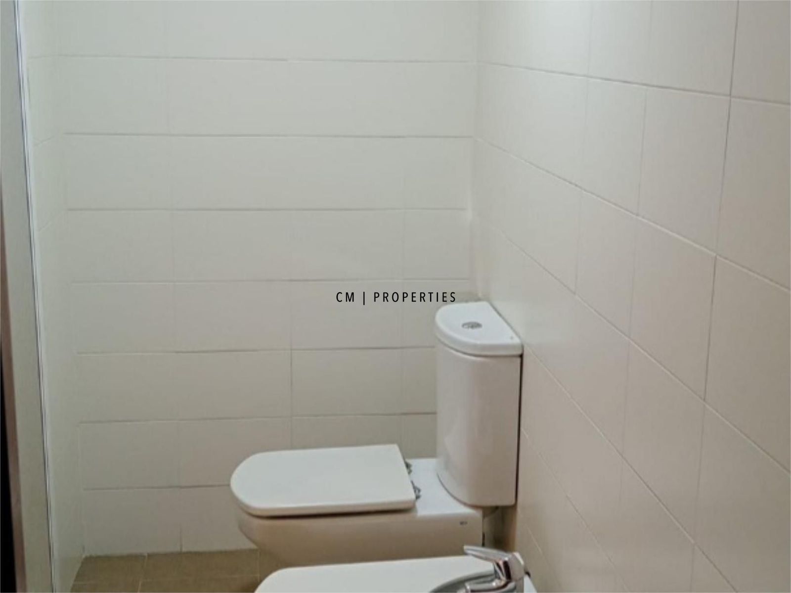 Baño de Piso de alquiler en  Valencia Capital con Aire acondicionado, Calefacción y Amueblado
