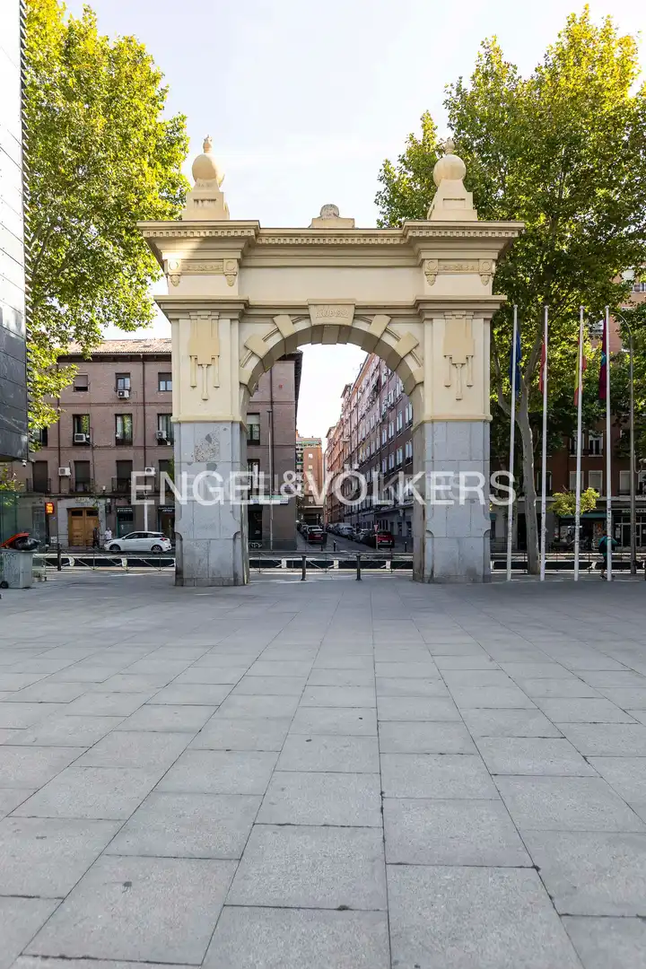 Vista exterior de Piso en venta en Madrid con Aire acondicionado y Calefacción