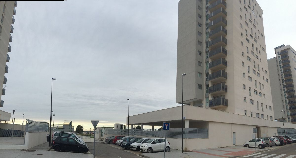 Parking of Flat to rent in San Fernando  with Air Conditioner, Furnished and Oven