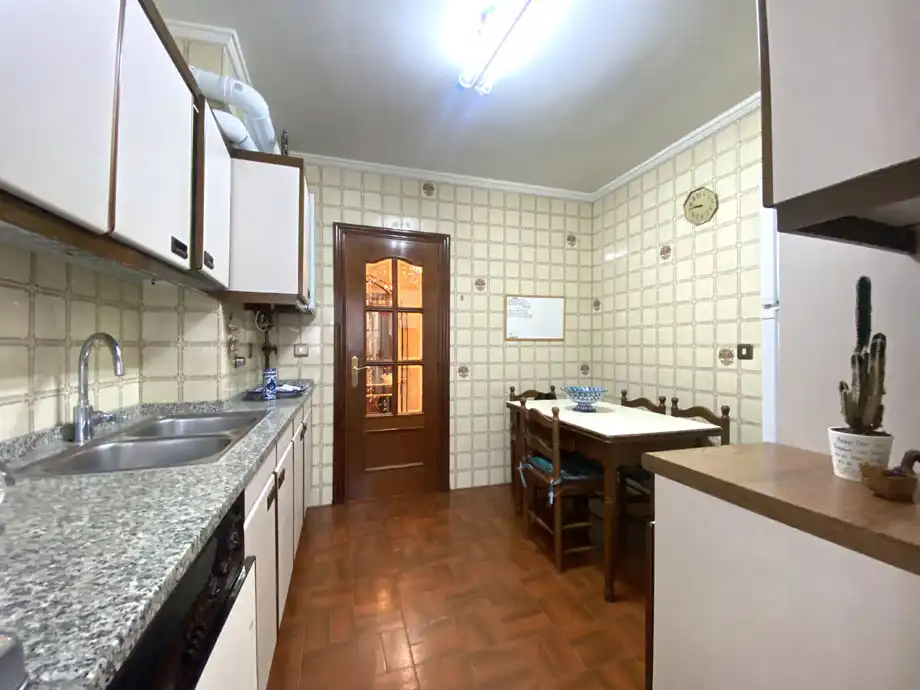 Flat for sale in Ariznabarra