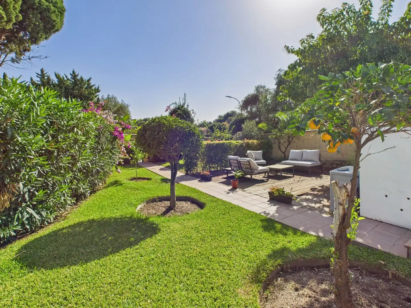 Jardín de Casa o chalet en venta en Estepona con Aire acondicionado, Terraza y TV