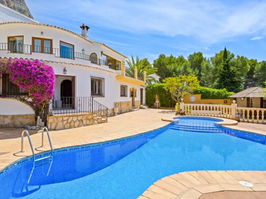 Vista exterior de Casa o xalet en venda en Jávea / Xàbia amb Aire condicionat, Calefacció i Balcó