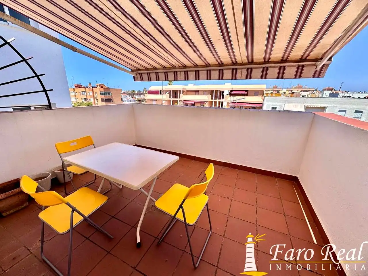Terrassa de Àtic de lloguer en Sanlúcar de Barrameda amb Aire condicionat, Terrassa i Moblat
