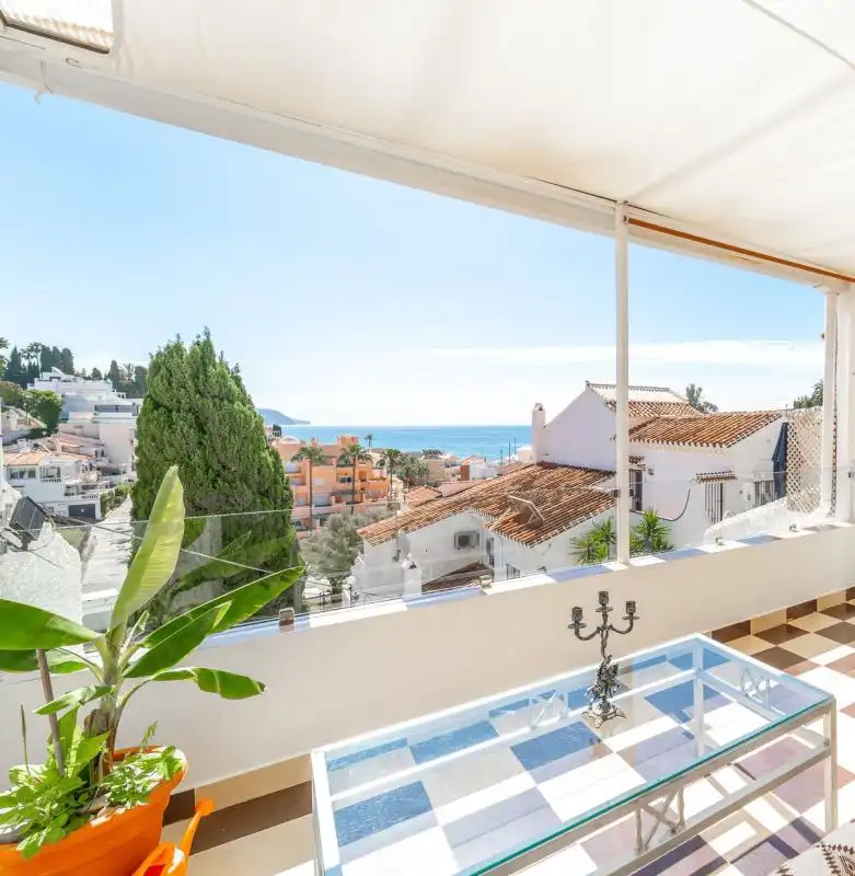 Vista exterior de Planta baja en venta en Nerja con Aire acondicionado, Calefacción y Terraza