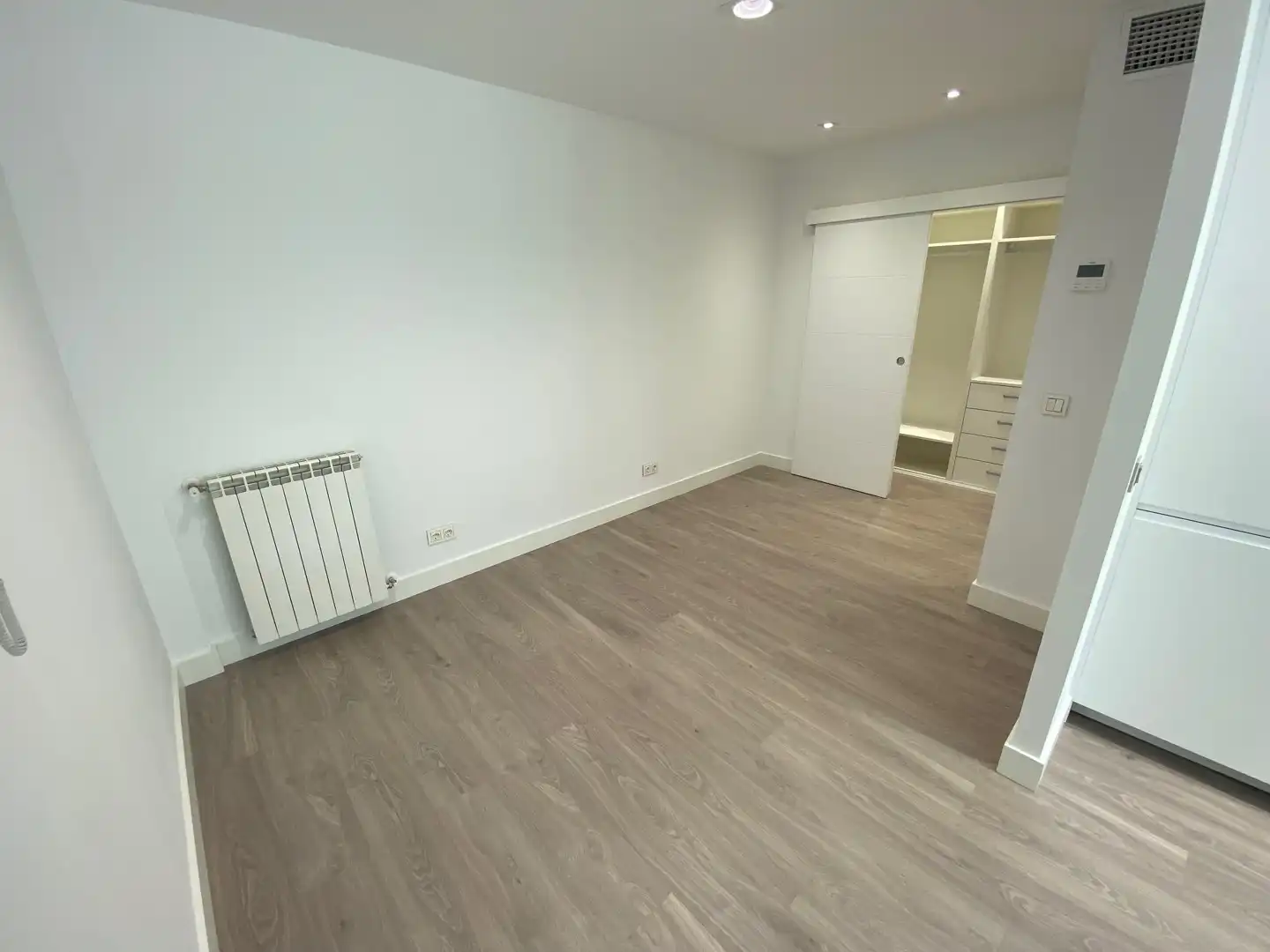 Study for rent in Zaragoza  with Furnished