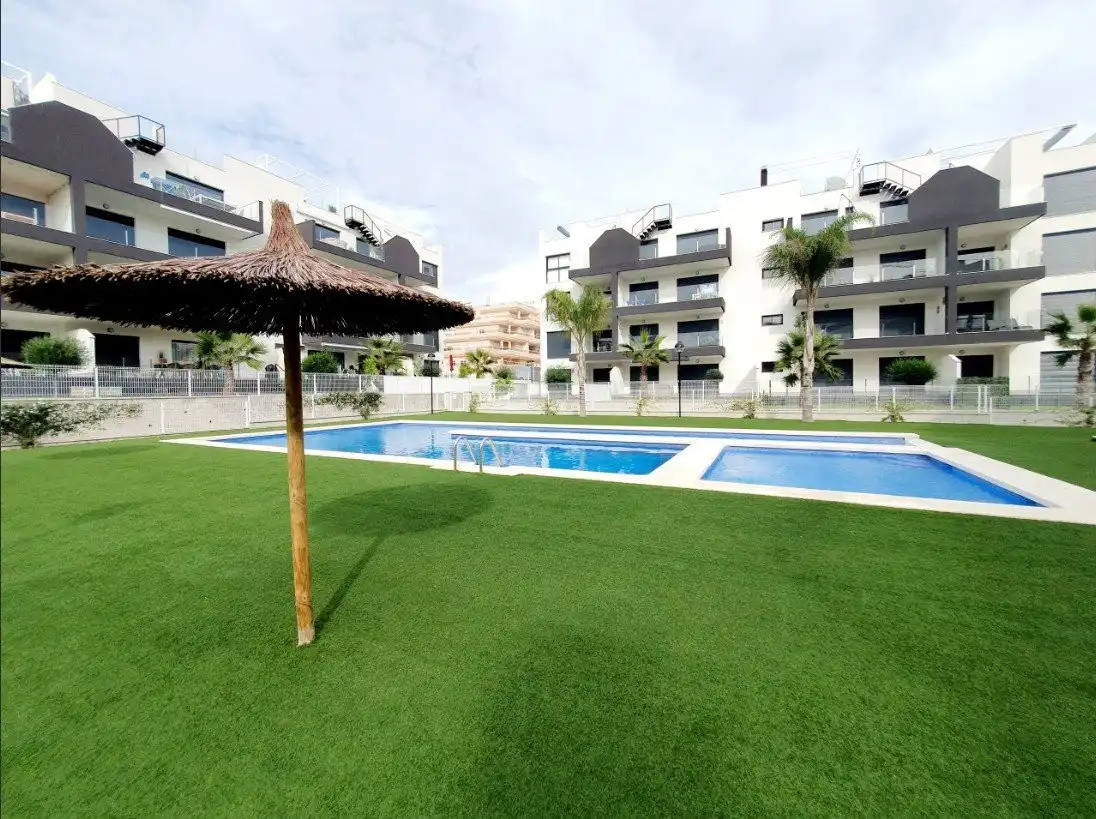 Apartamento con piscina en venta en Orihuela Costa, imagen 19