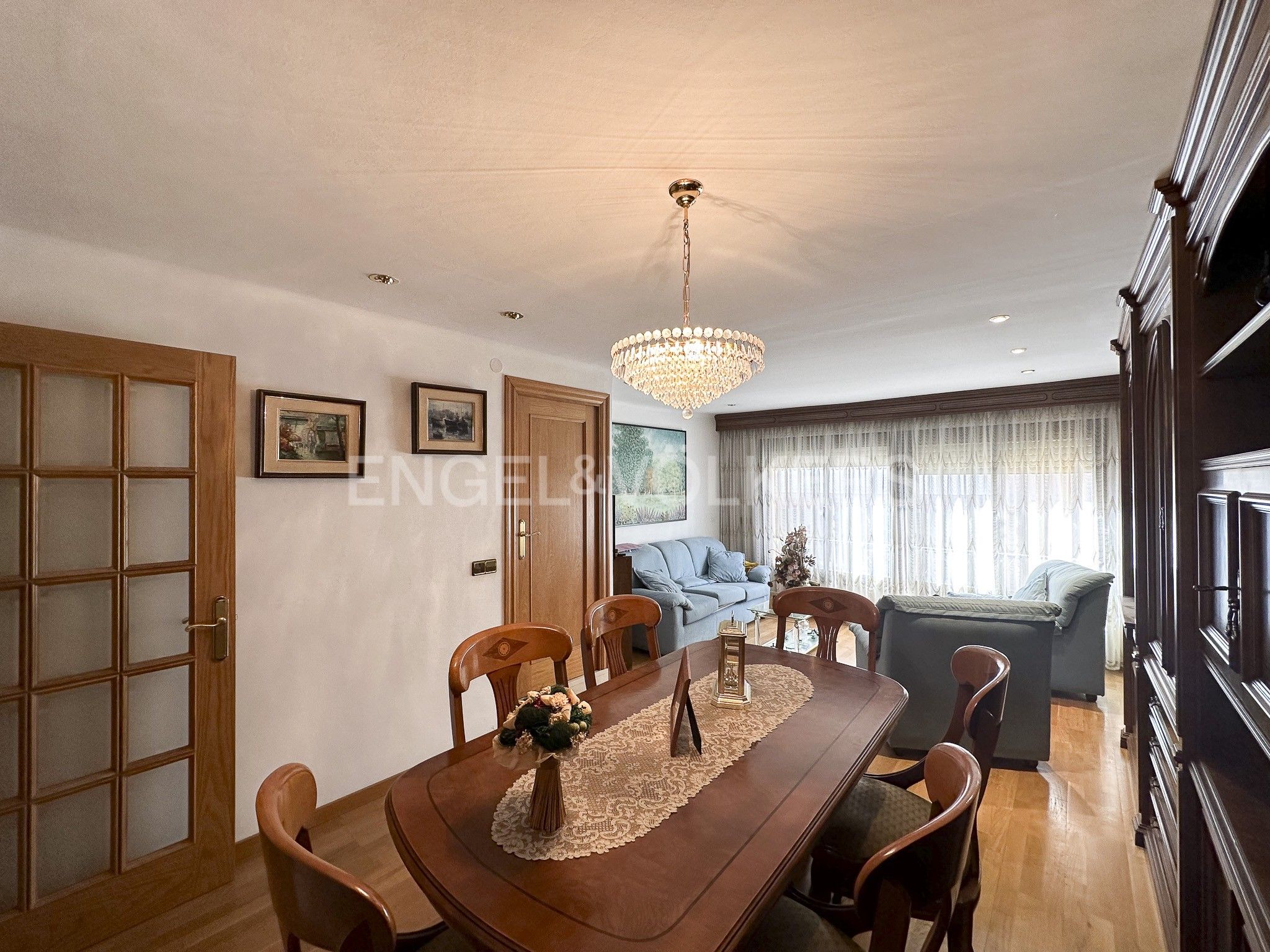 Comedor de Casa o chalet en venta en Vilafranca del Penedès con Calefacción, Parquet y Terraza