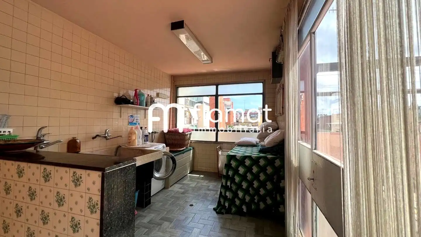 Vista exterior de Casa o chalet en venta en Barcelona
