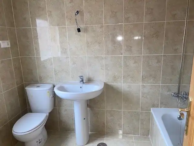 Bathroom of Detached homes for sale in Belmonte de Tajo  with Heating, Private garden and Terrace