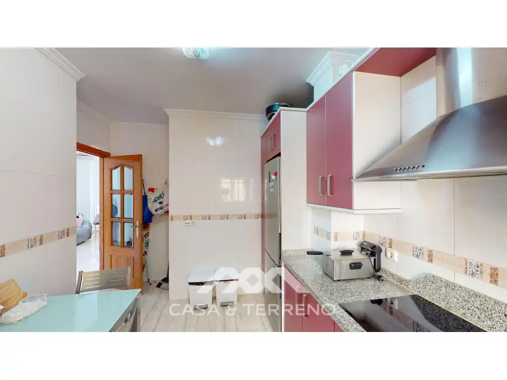 Cocina de Piso en venta en Vélez-Málaga con Aire acondicionado, Terraza y Horno