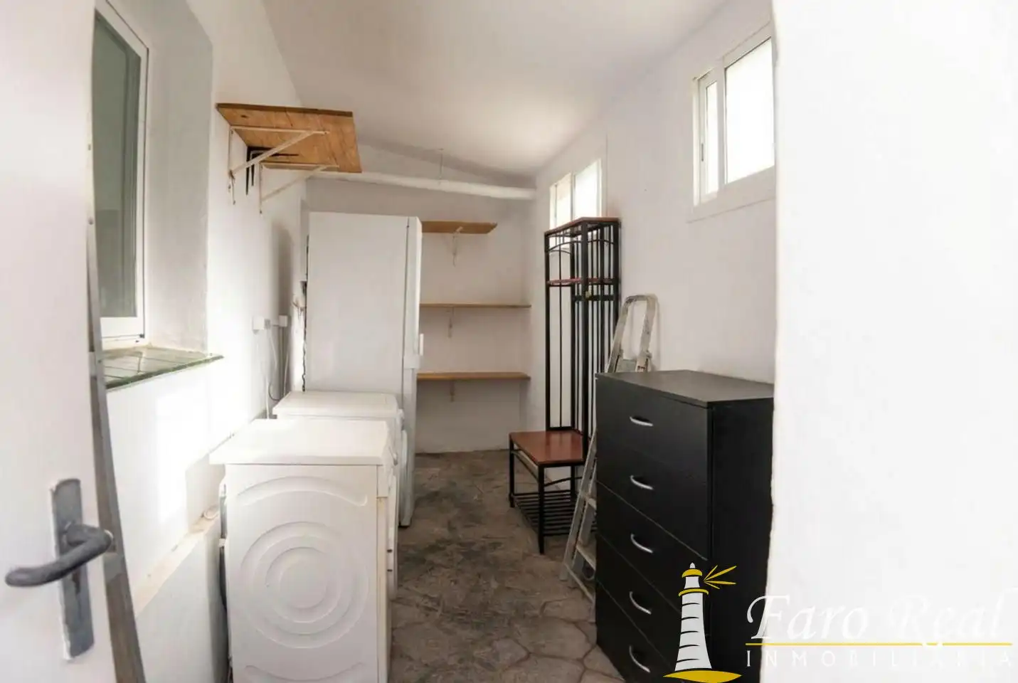 Cuina de Casa o xalet en venda en Sanlúcar de Barrameda amb Aire condicionat, Jardí privat i Terrassa