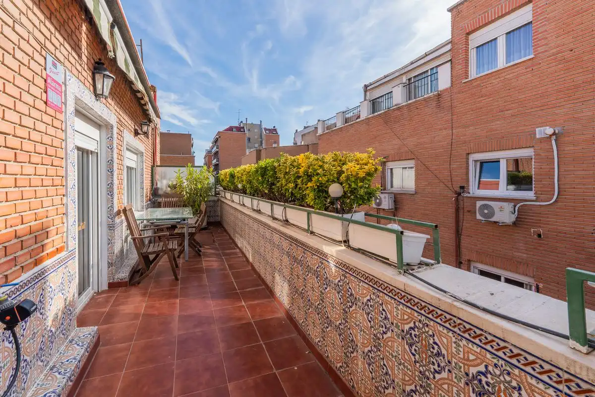 Terrassa de Pis en venda en Madrid amb Calefacció, Terrassa i Balcó