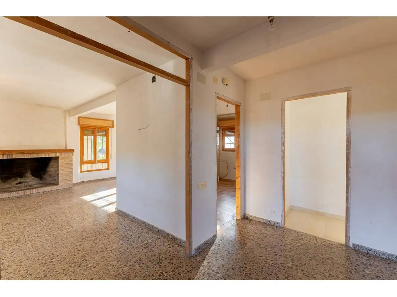 Houses for sale in Ontinyent  with Private garden and Terrace
