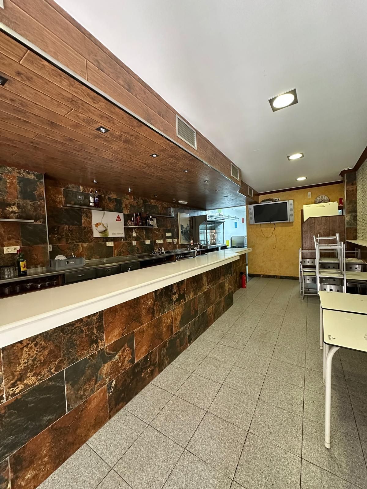 Local en venda en Alhama de Murcia amb Aire condicionat