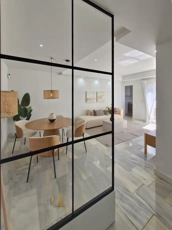 Sala d'estar de Pis en venda en Estepona amb Aire condicionat, Calefacció i Terrassa