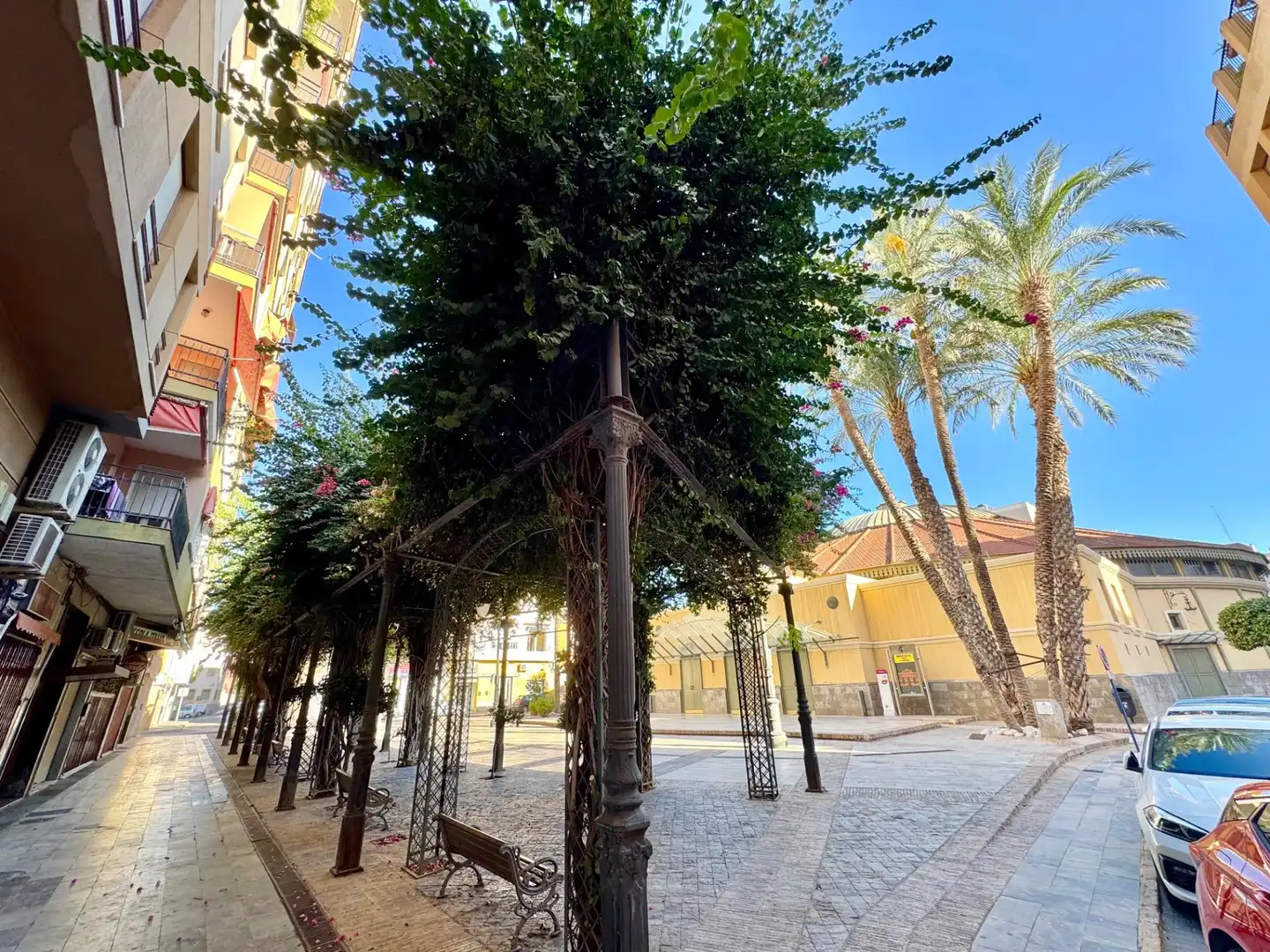 Vista exterior de Pis en venda en Orihuela amb Aire condicionat i Moblat