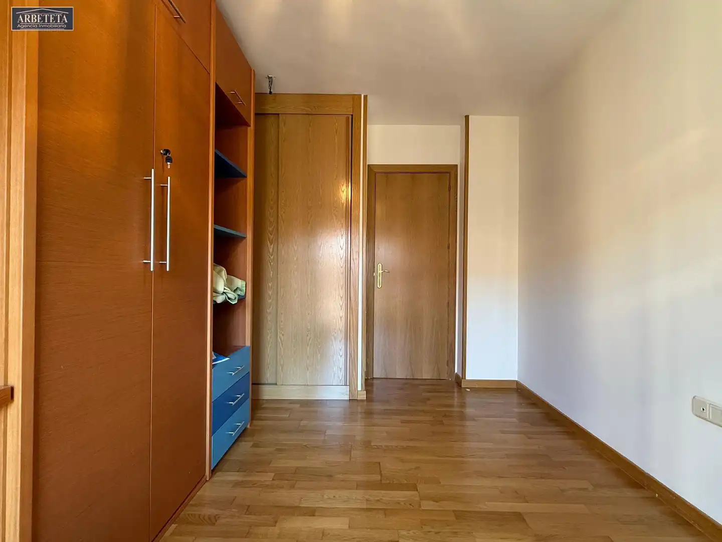 Schlafzimmer von Wohnung zum Verkauf in Sigüenza mit Heizung, Parkett und Gemeinschaftspool