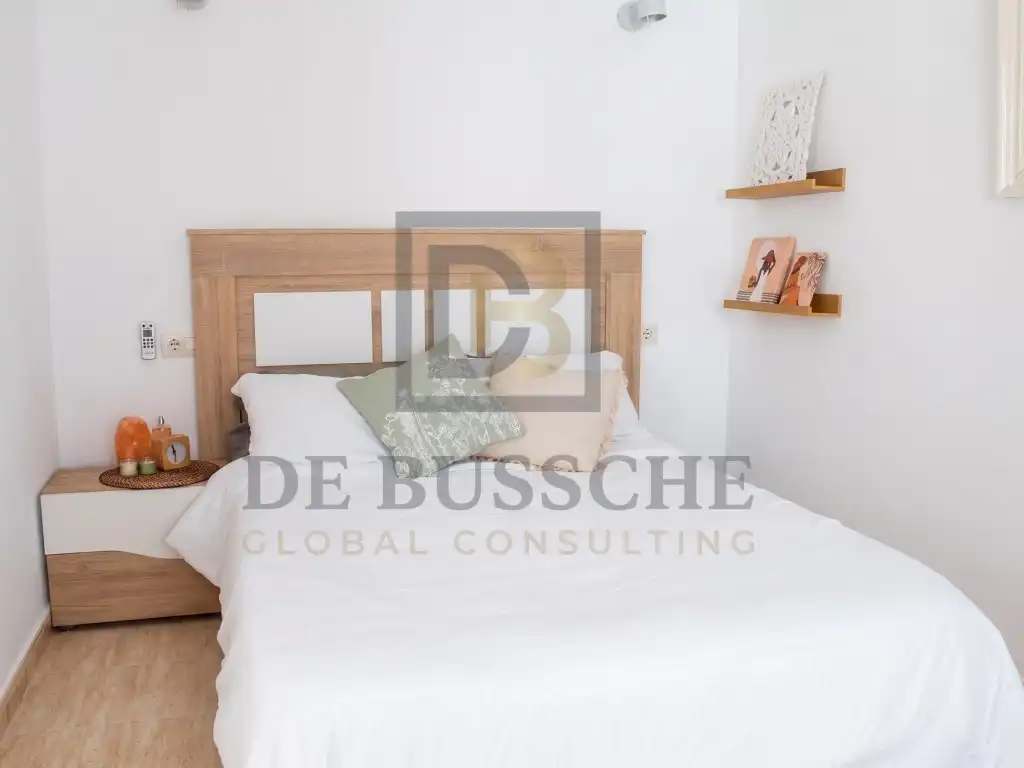 Habitación de Piso de alquiler en Torrevieja con Piscina, Amueblado y Lavadora