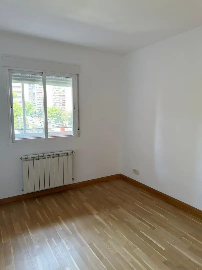 Bedroom of Flat for rent in Madrid  with Heating