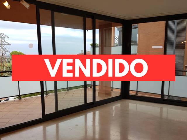 Piso en Venta en Passeig de Lormont en Els Canyars