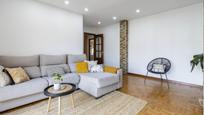 Sala d'estar de Àtic en venda en Oiartzun amb Calefacció, Terrassa i Balcó