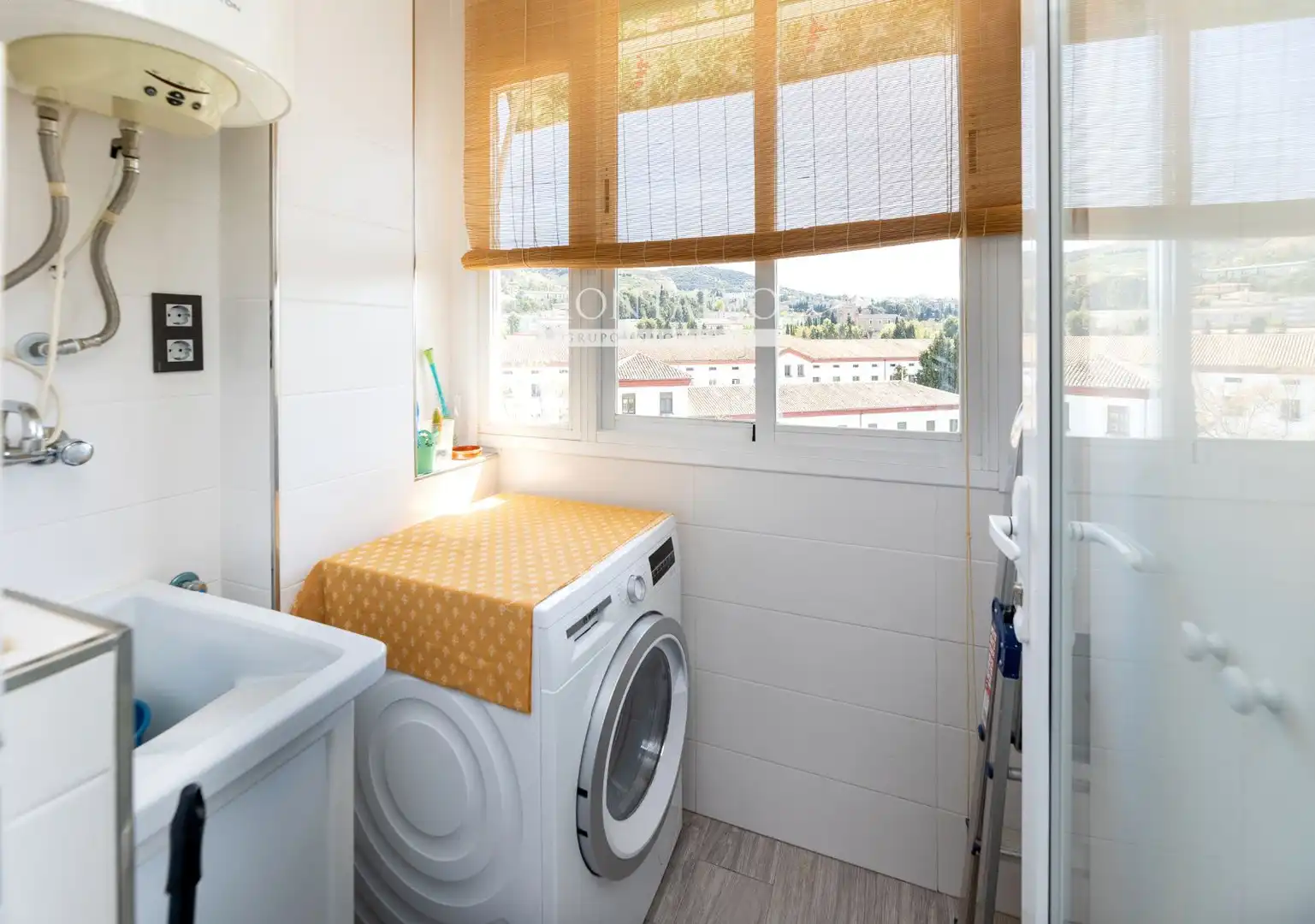 Terrasse von Wohnung zur Miete in Granada mit Klimaanlage, Schwimmbad und Möbliert