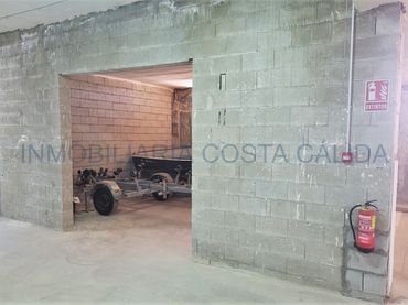 Individual for sale in Calabardina