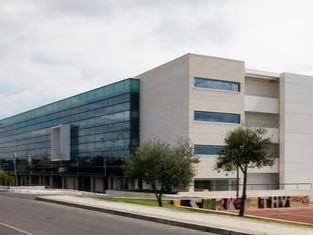 Exterior view of Garage for rent in Bormujos  with Alarm