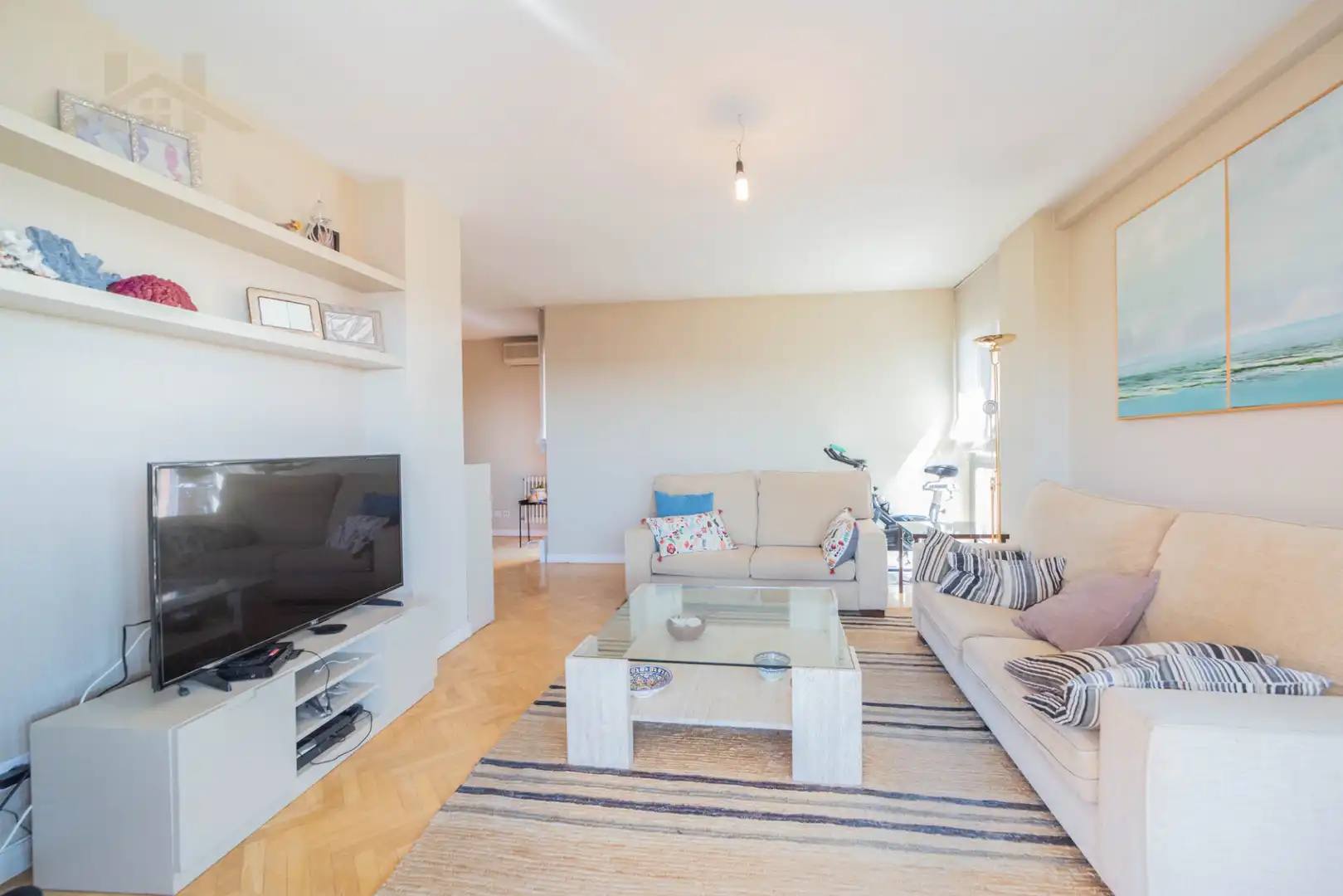 Wohnzimmer von Wohnung zum Verkauf in Alcobendas mit Klimaanlage, Heizung und Parkett