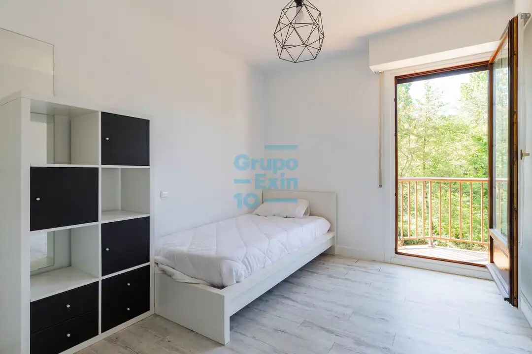 Bedroom of Detached homes for sale in Irun   with Heating