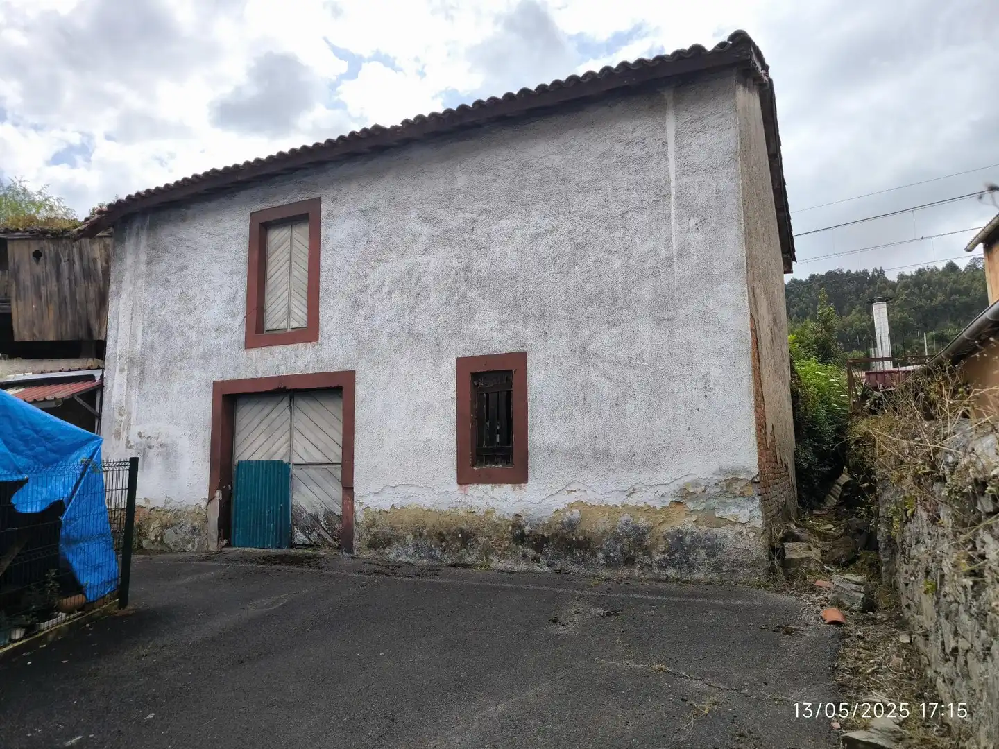 Außenansicht von Gebäude zum Verkauf in Corvera de Asturias