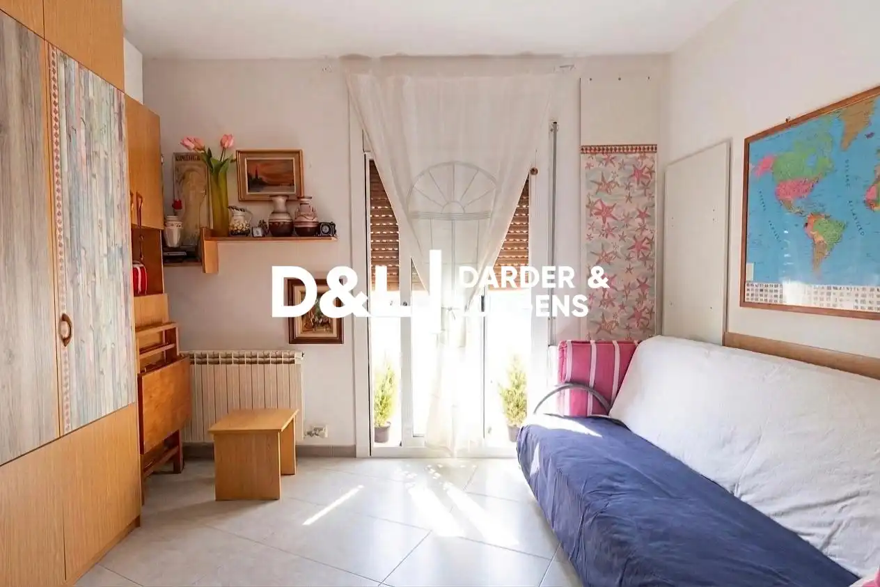 Habitación de Piso en venta en Vilanova i la Geltrú con Calefacción, Trastero y Balcón