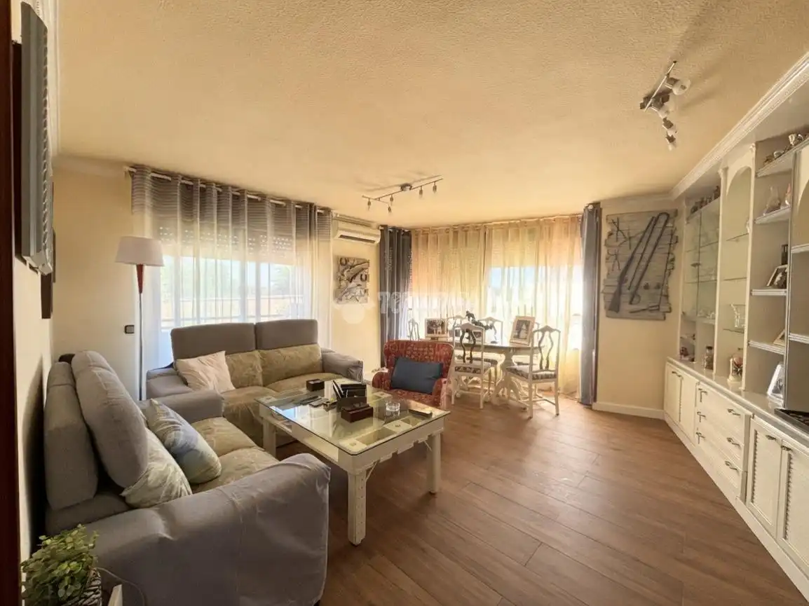 Sala de estar de Piso en venta en Torrejón de Ardoz con Aire acondicionado, Calefacción y Terraza