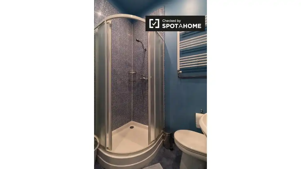 Baño de Apartamento para compartir en La Pobla de Claramunt con Aire acondicionado, Calefacción y Terraza
