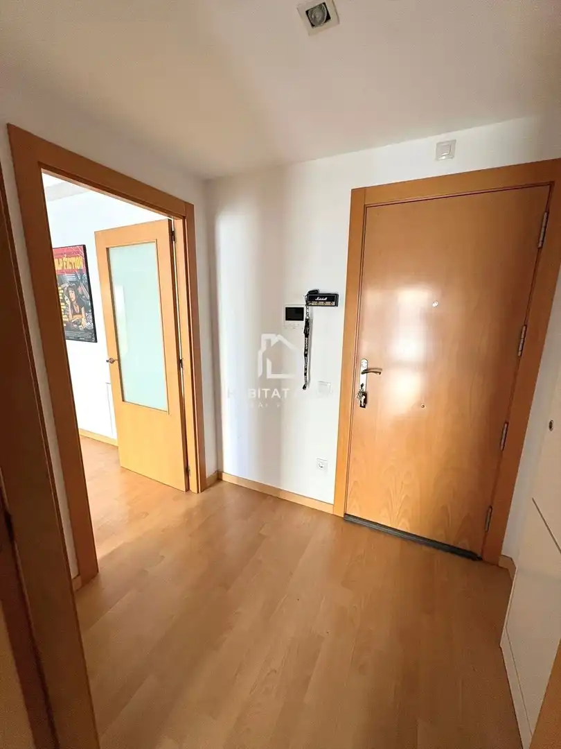 Piso en venta en Sant Just Desvern con Calefacción, Terraza y Piscina comunitaria