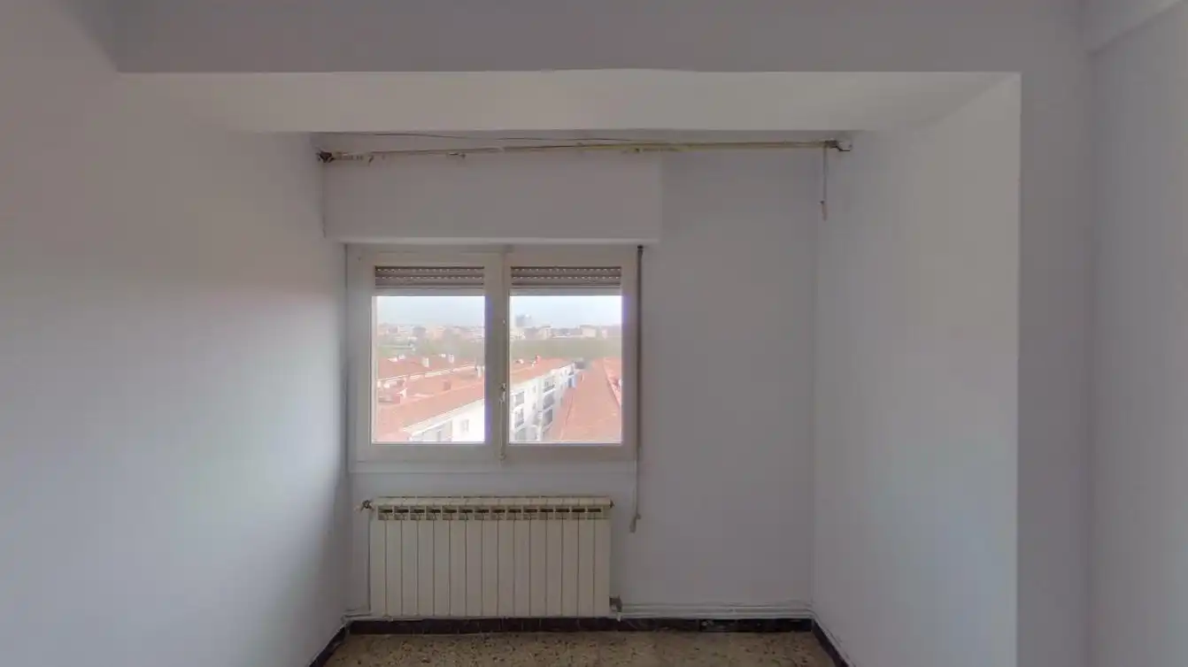 Bedroom of Flat for sale in Zaragoza  with Heating