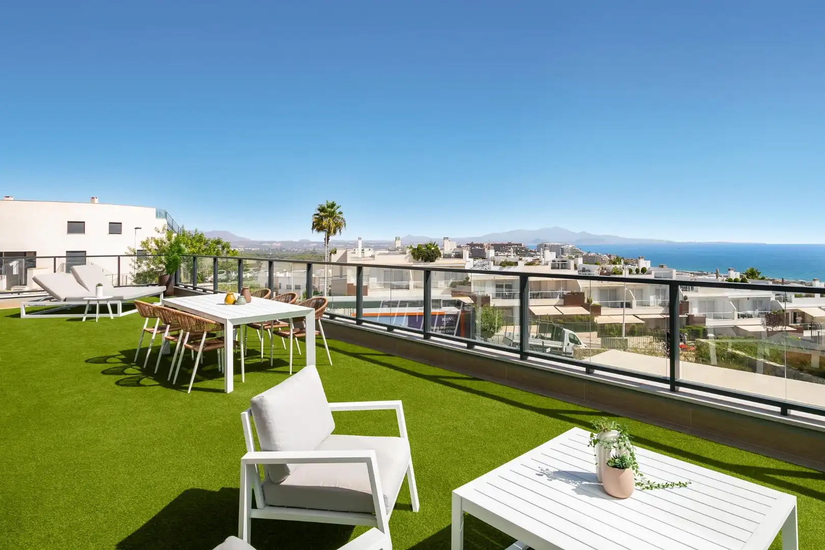Terrasse von Erdgeschoss zum Verkauf in Santa Pola mit Klimaanlage, Heizung und Privatgarten