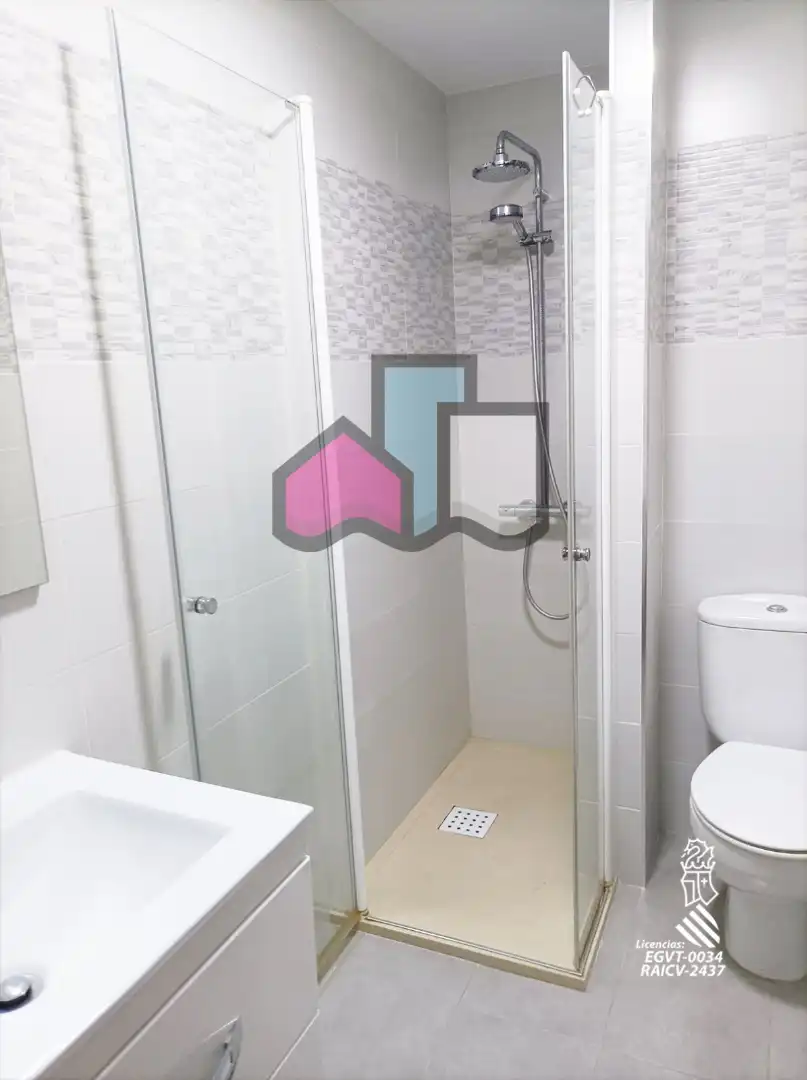 Piso con terraza en venta en Carrer de la Bega 44, imagen 17
