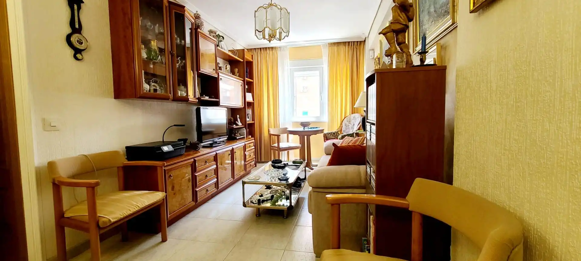 Sala d'estar de Apartament en venda en Madrid amb Calefacció
