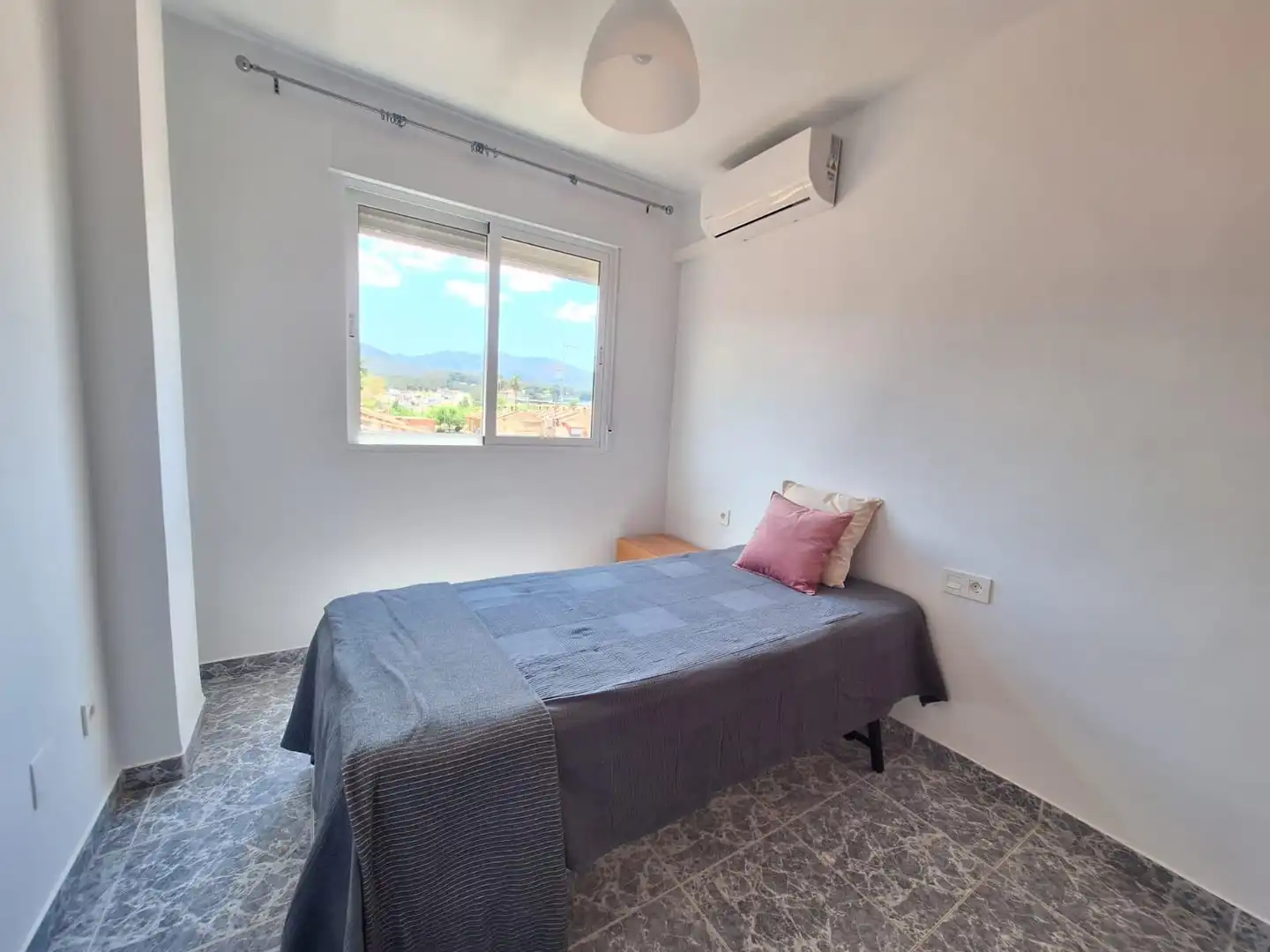 Flat with terrace to rent in Calle Calle Mirasierra, imagen 20