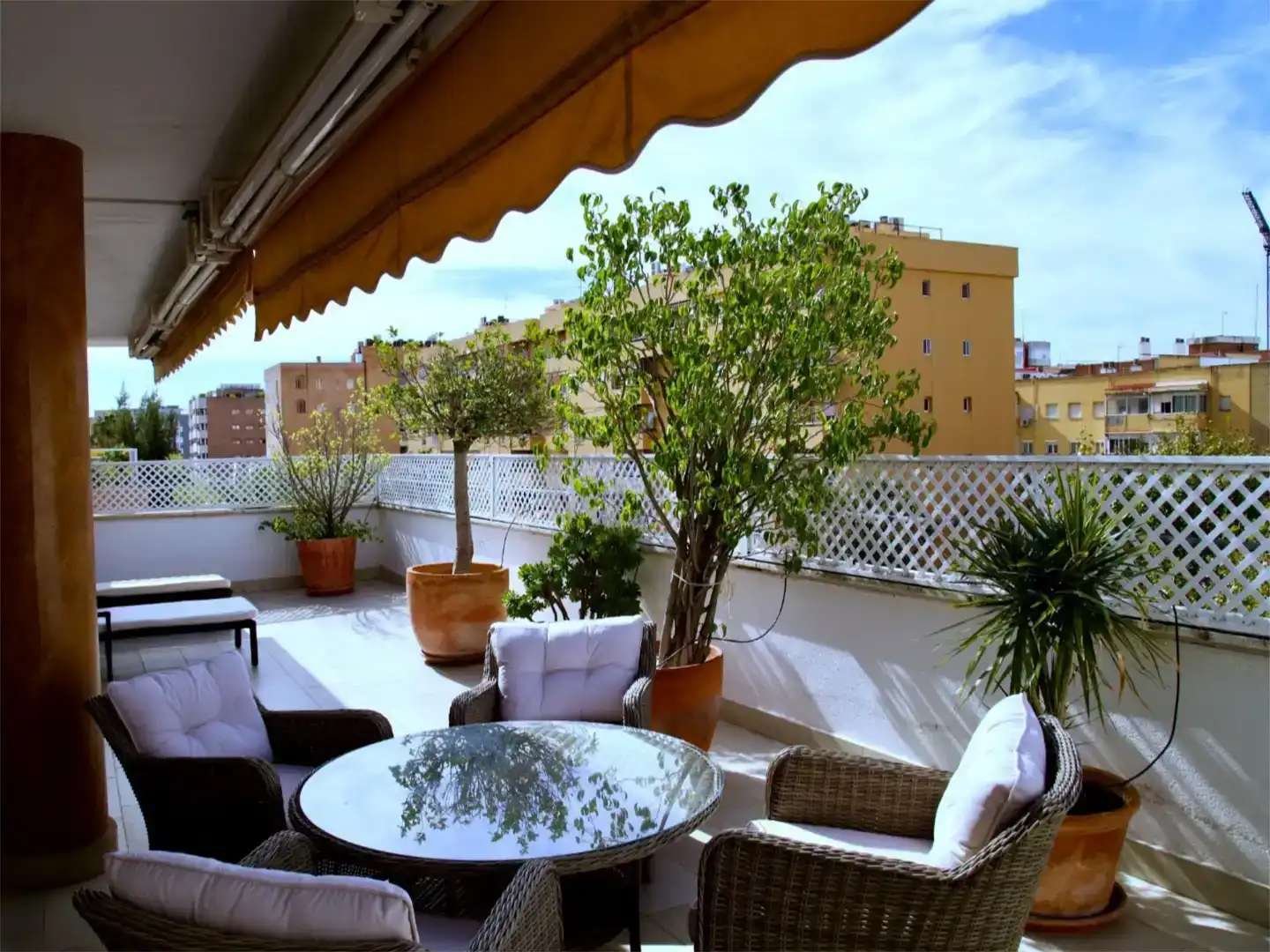 Terrassa de Pis de lloguer en Sevilla amb Aire condicionat, Traster i Piscina