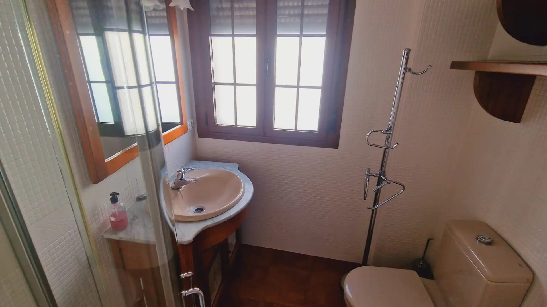 Badezimmer von Haus oder Chalet zum Verkauf in Córdoba mit Klimaanlage, Heizung und Terrasse