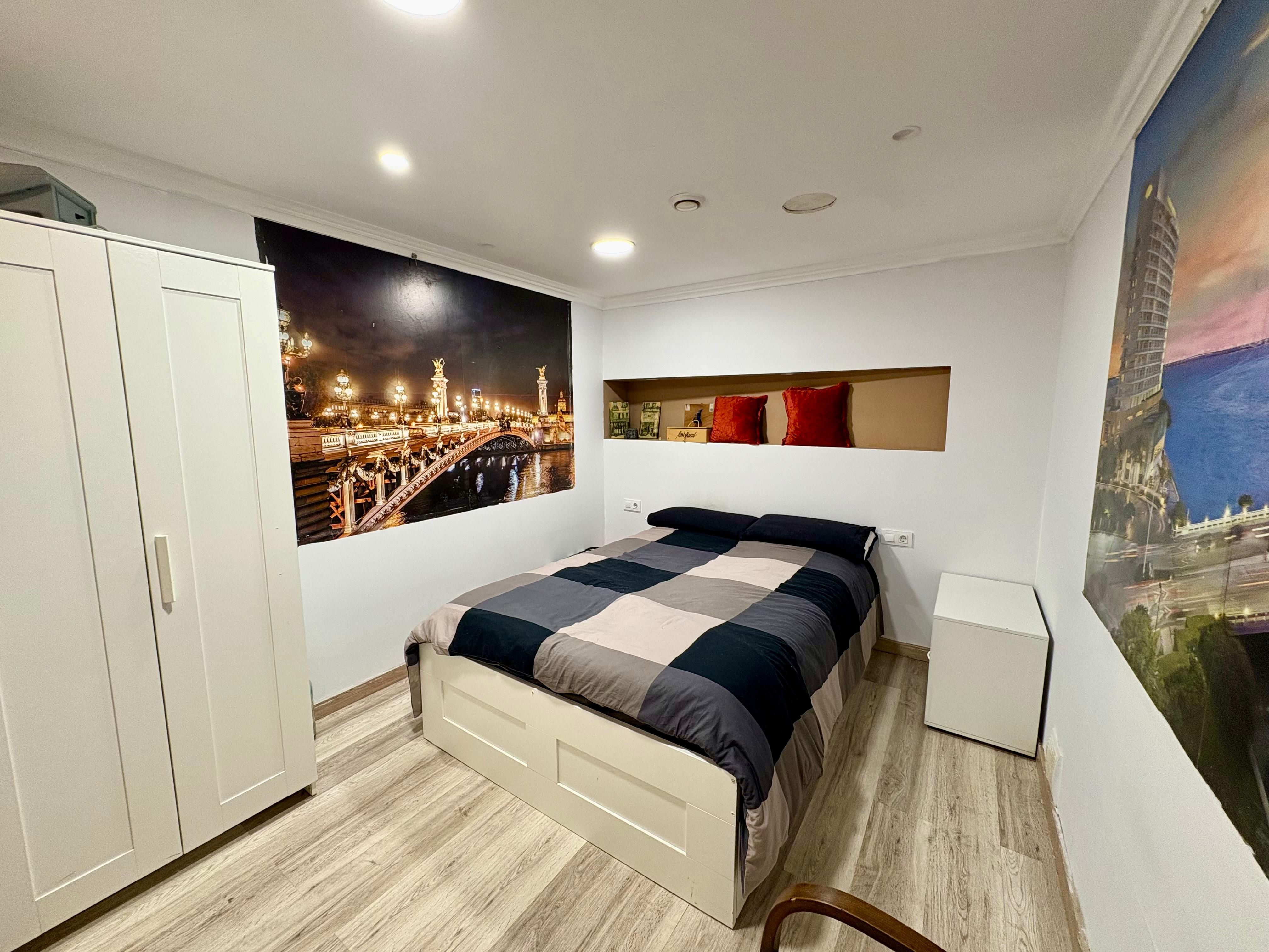 Bedroom of Planta baja for sale in  Barcelona Capital