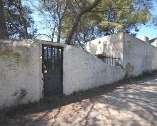 Vista exterior de Finca rústica en venda en Vilanova i la Geltrú