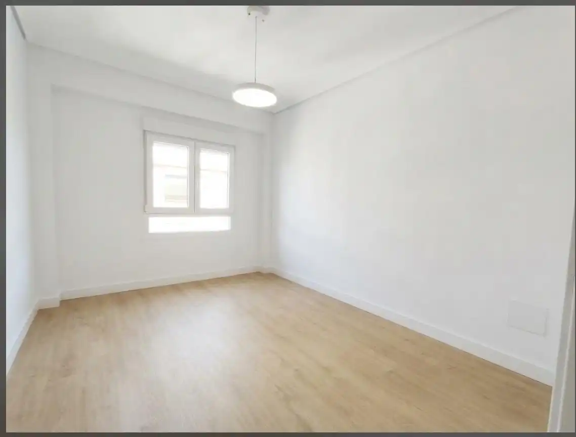 Habitación de Piso en venta en Valencia con Aire acondicionado, Calefacción y Terraza