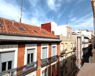 Vista exterior de Àtic en venda en  Madrid Capital amb Calefacció i Traster