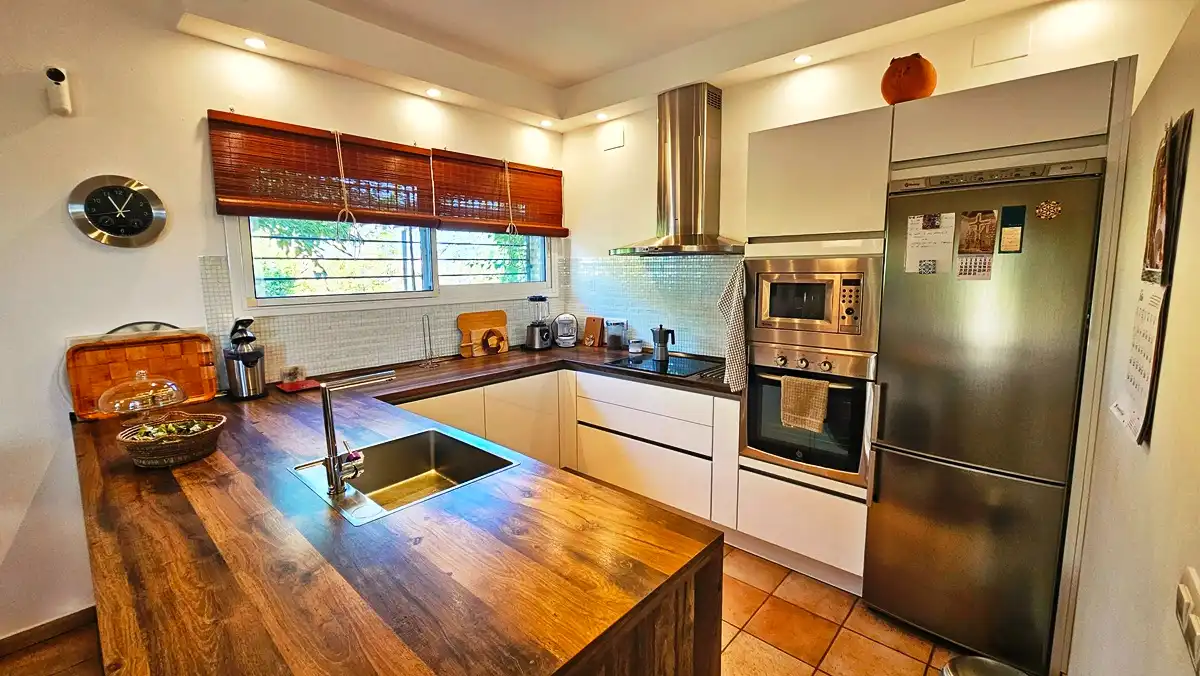 Kitchen of Houses for sale in El Madroño  with Air Conditioner and Private garden